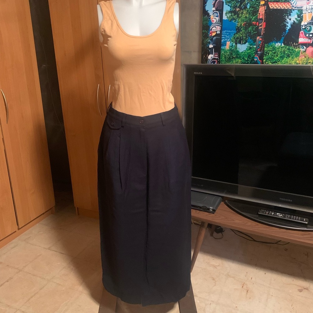 Women’s High-Waist Navy Midi Skirt - Classic Pleated Design